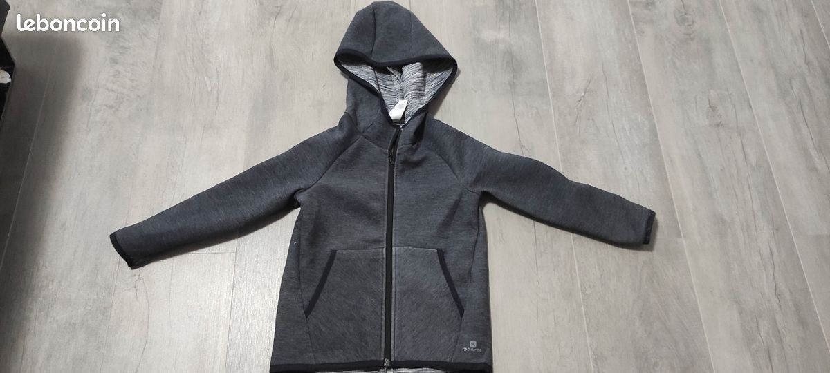 Sweat capuche Domyos 6/7 ans (image 1)