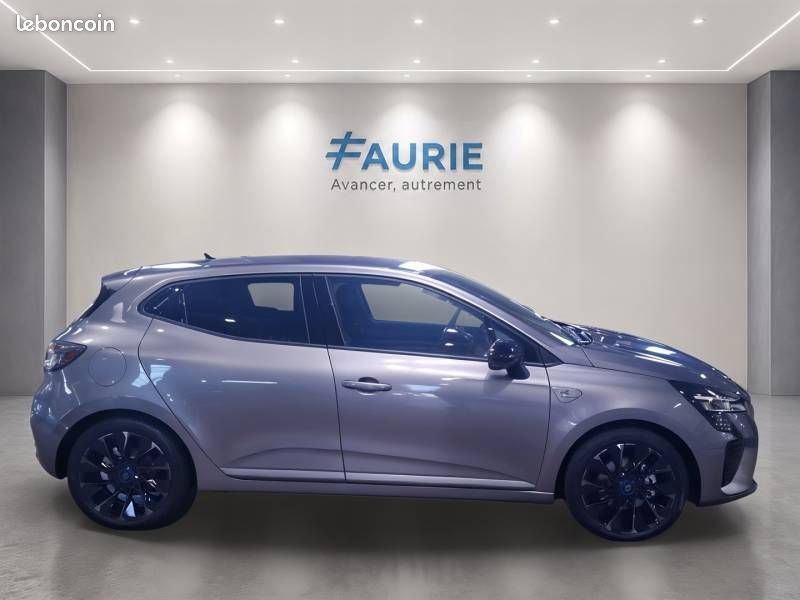 Renault Clio E-Tech full hybrid 145 ch GSR2 Esprit Alpine (image 4)