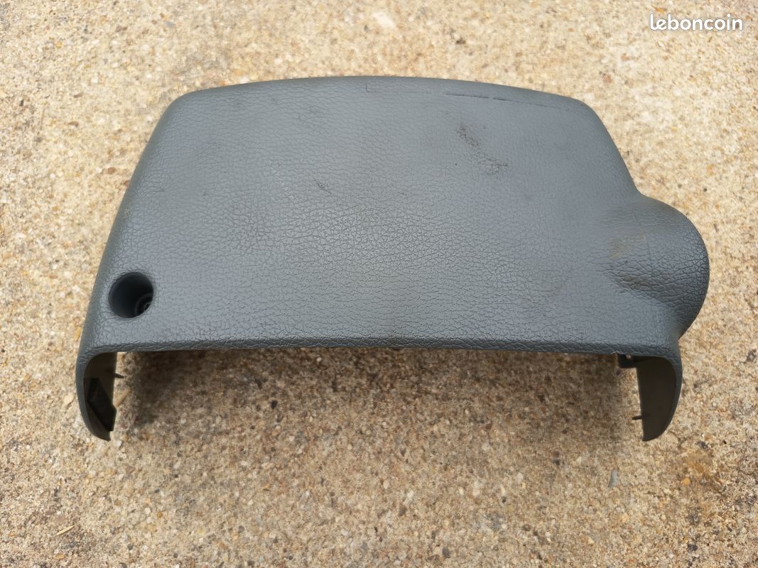Demi cache colonne haut Renault Twingo 1 (image 2)
