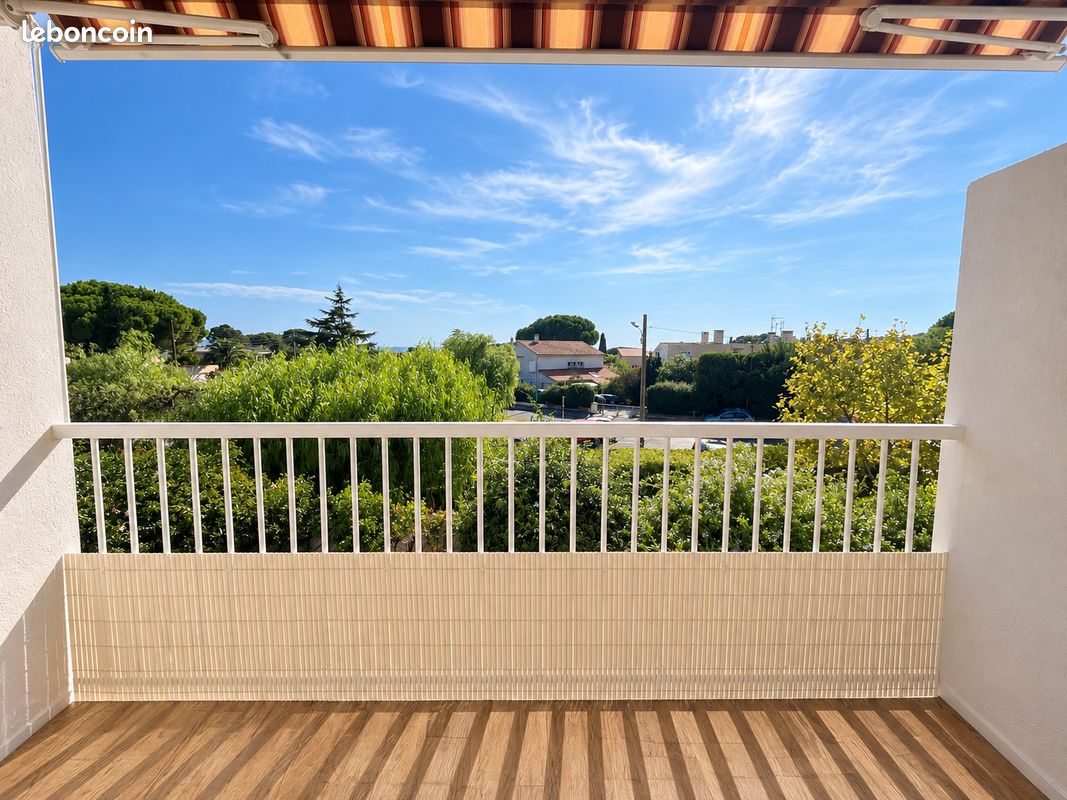 Appartement 3 pièces 64 m² · à Carqueiranne · 63,6 m² · 1 130 €/mois