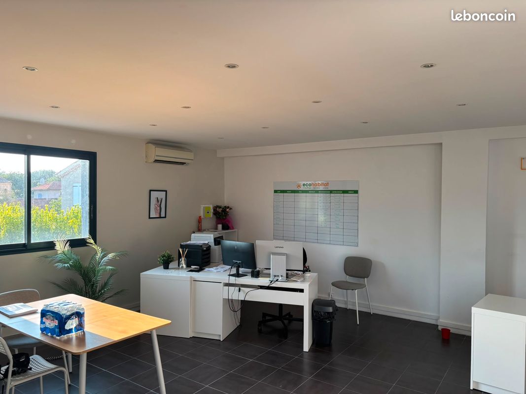 LOCAL COMMERCIAL / BUREAUX – ENV. 100 m² – AUBAGNE (image 1)