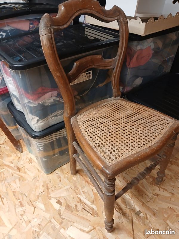 Chaise ancienne (image 2)