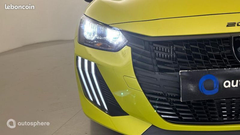 Peugeot 208 1.2 PureTech 100ch S&S Active (image 17)