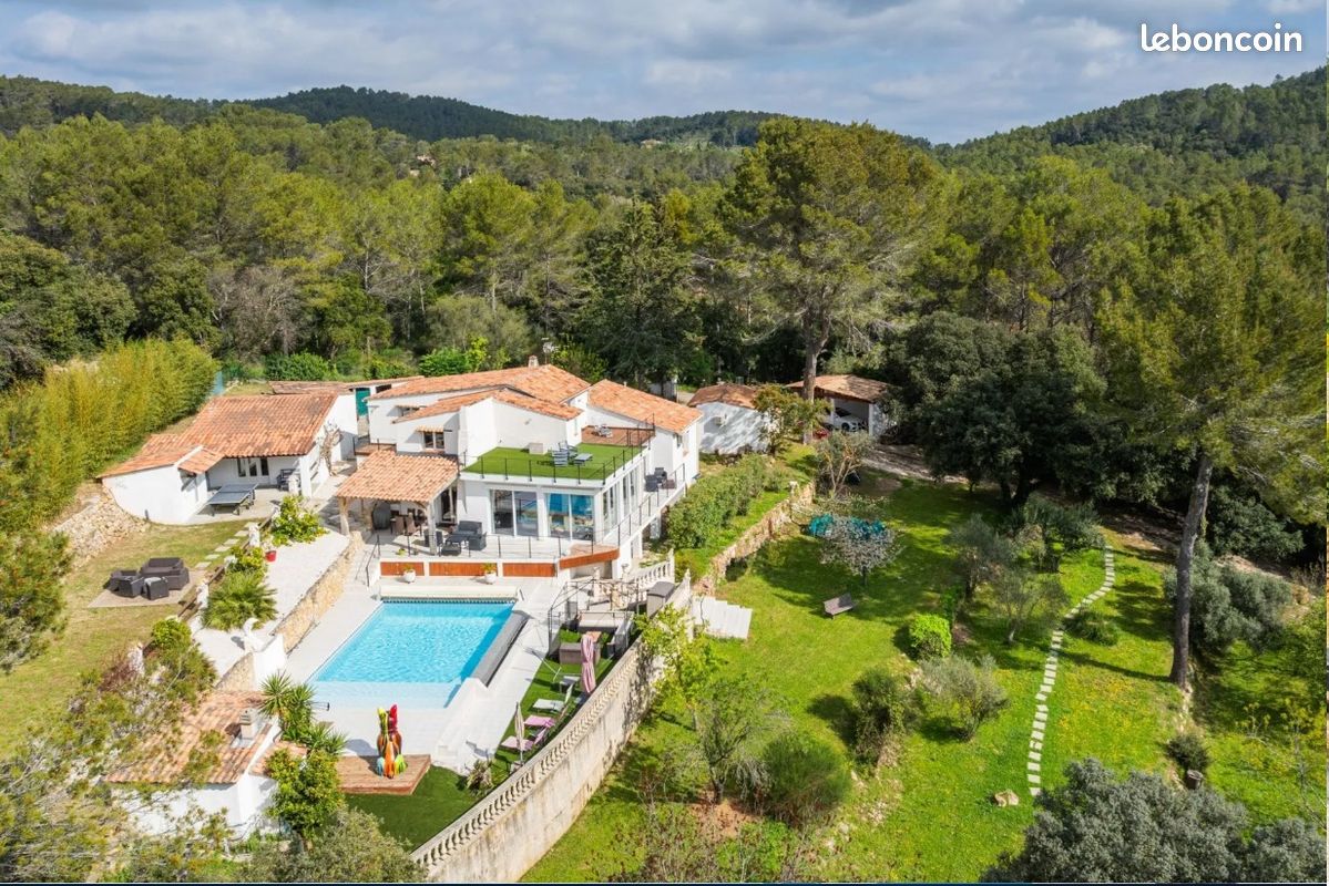 Maison 7 pièces 250 m² · à Pignans · 250 m² · 860 000 €