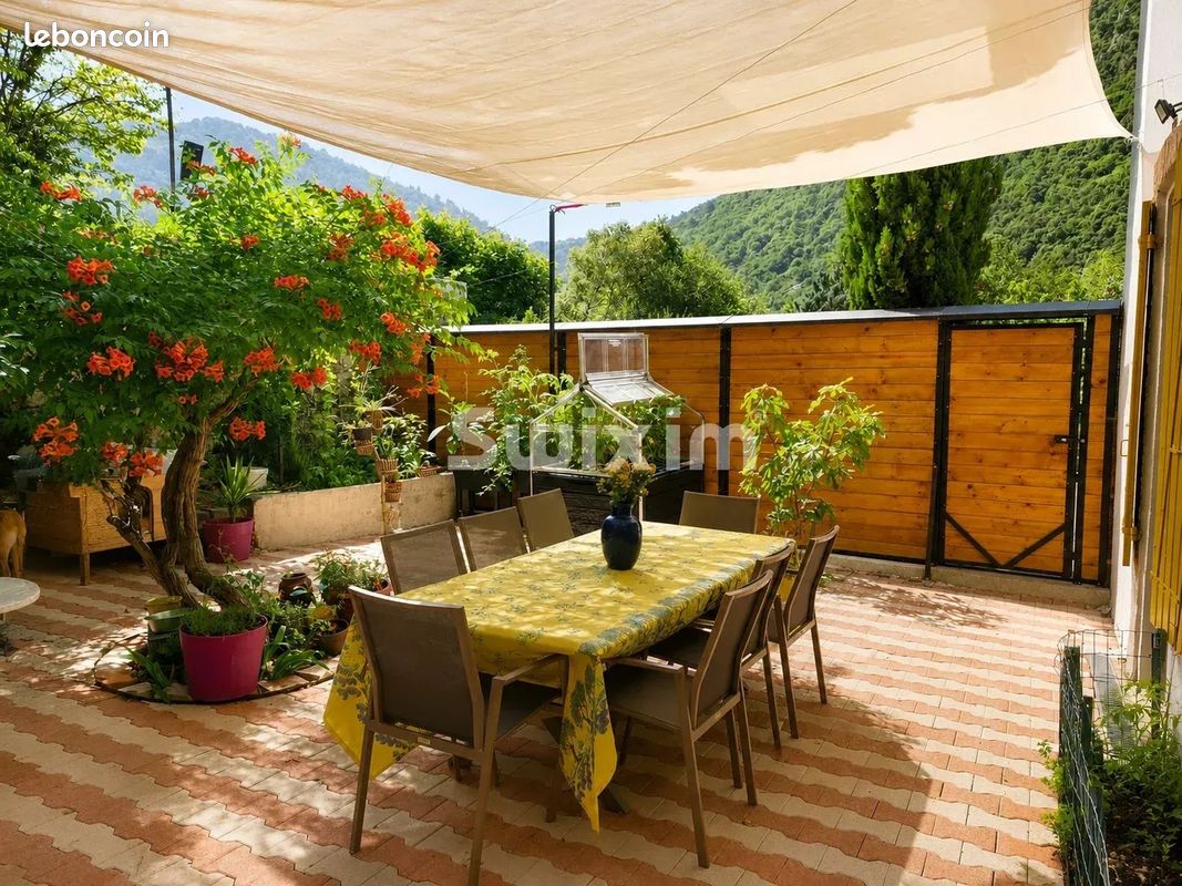 Maison 5 pièces 161 m² · à Nyons · 161 m² · 248 000 €