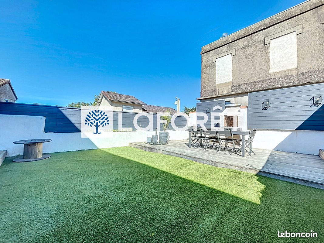 Maison 5 pièces 111 m² - Bressuire 79300 (image principale 13)