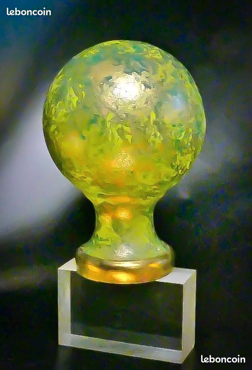 Boule d'escalier (image 4)