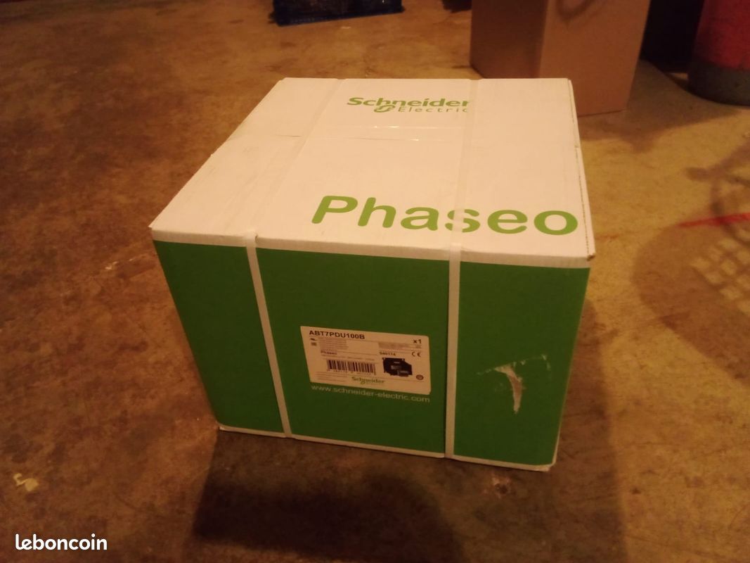 Transformateur 230..400 V - 2 x 24 V - 1 KVA Schneider Phaseo ABT7PDU100B (image 1)