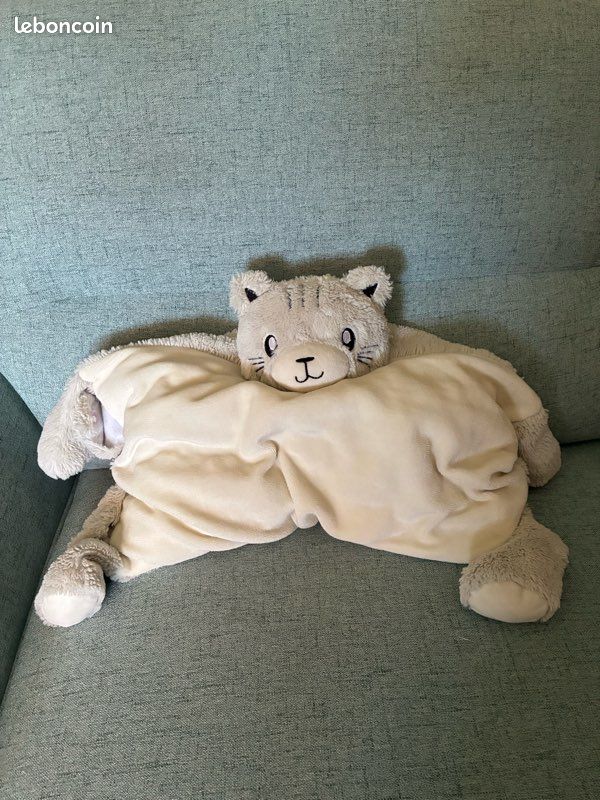 Oreiller doudou chat (image 4)