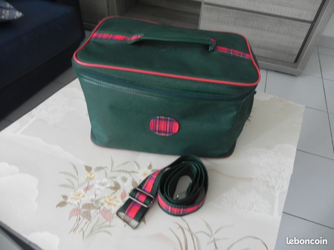 Vanity souple verte (NB6) (image 1)