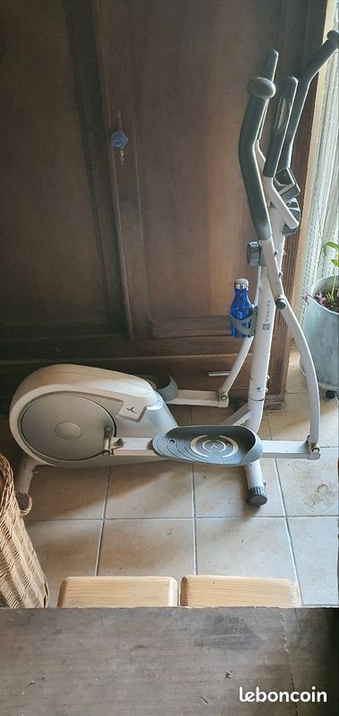 Vélo elyptique (image 1)