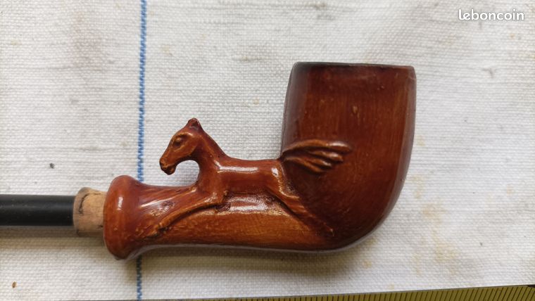 Ancienne Pipe Sculpté Avec Cheval Et Chien | UK