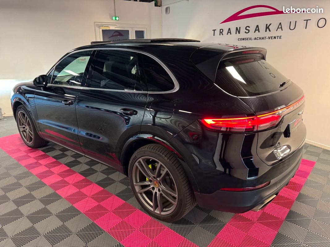 PORSCHE CAYENNE E-Hybrid 3.0 V6 462 ch Tiptronic BVA S / SUIVI PORSCHE (image 6)