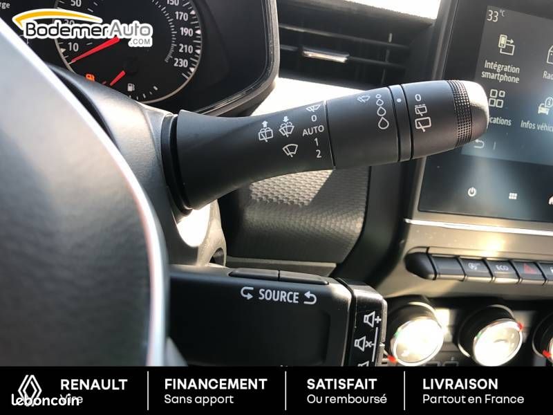 Renault Clio TCe 90 Equilibre (image 14)