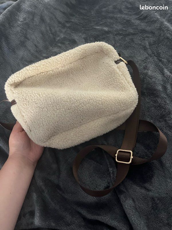 Petit sac bandoulière effet mouton inextenso Accessoires Bagagerie