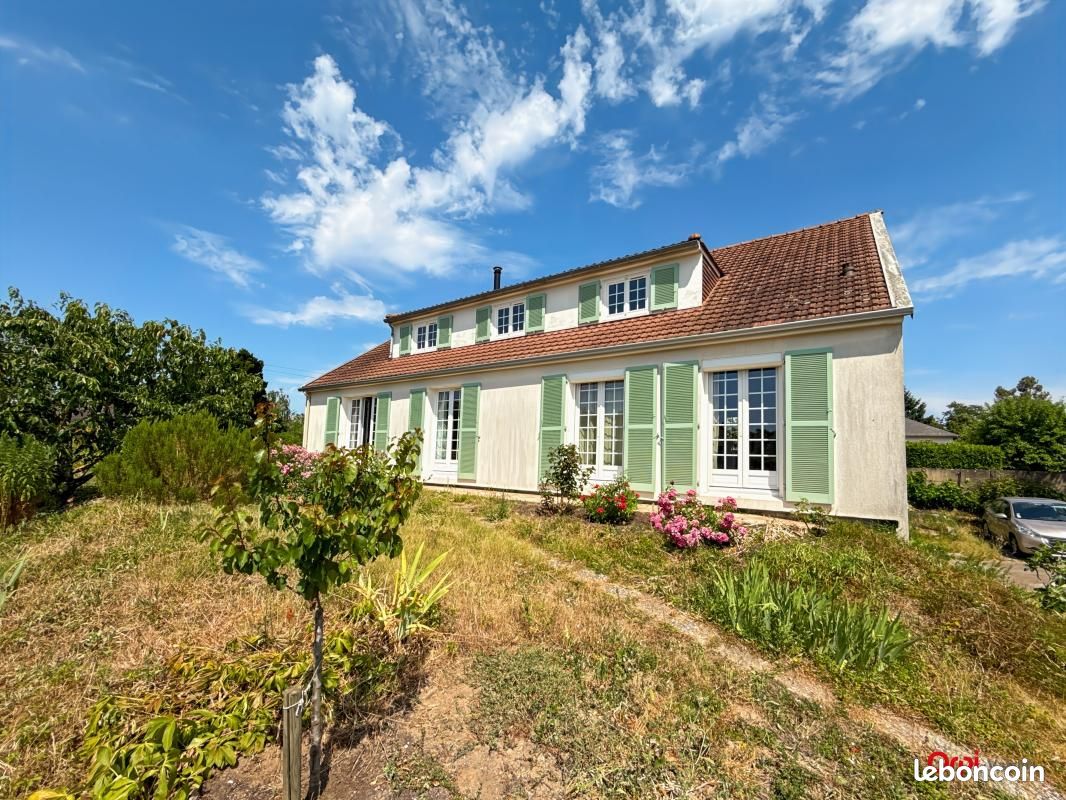 Maison 5 pièces 210 m² · à Saint-Jean-le-Blanc · 210 m² · 399 900 €