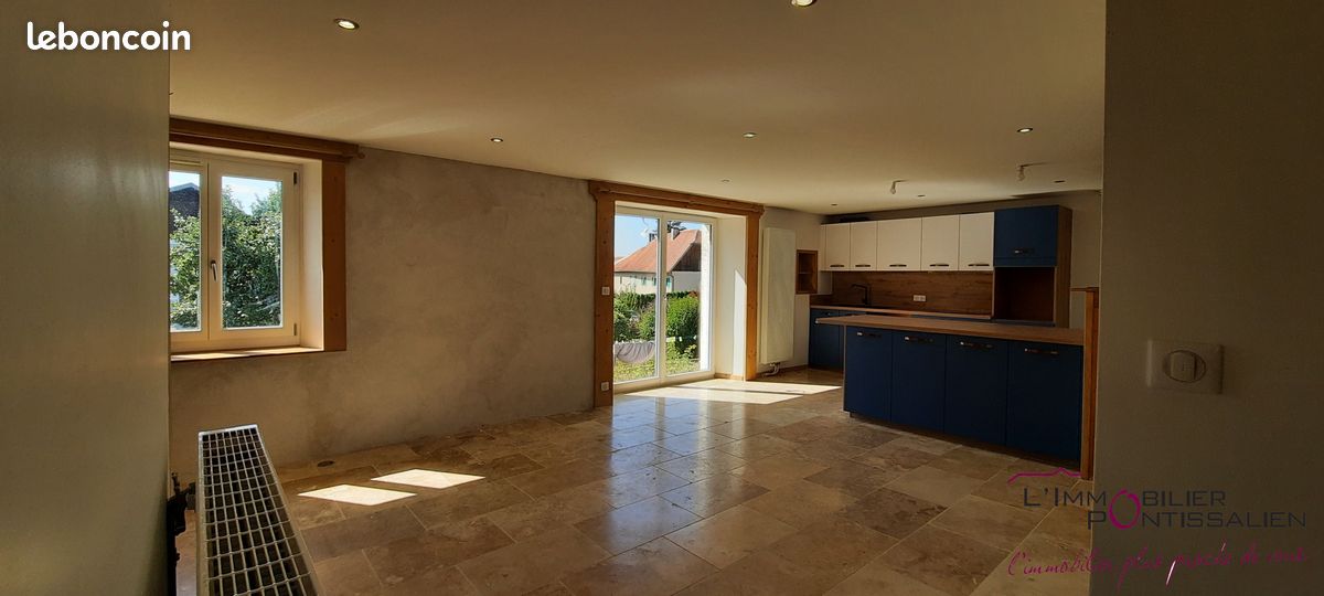 Appartement 3 pièces 84 m² · à Malbuisson · 84 m² · 1 050 €/mois