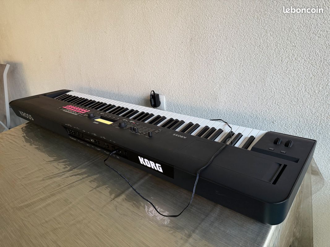 Korg Kross 2 88 touches – Garantie jusqu’en octobre 2027 – État proche du neuf (image 7)