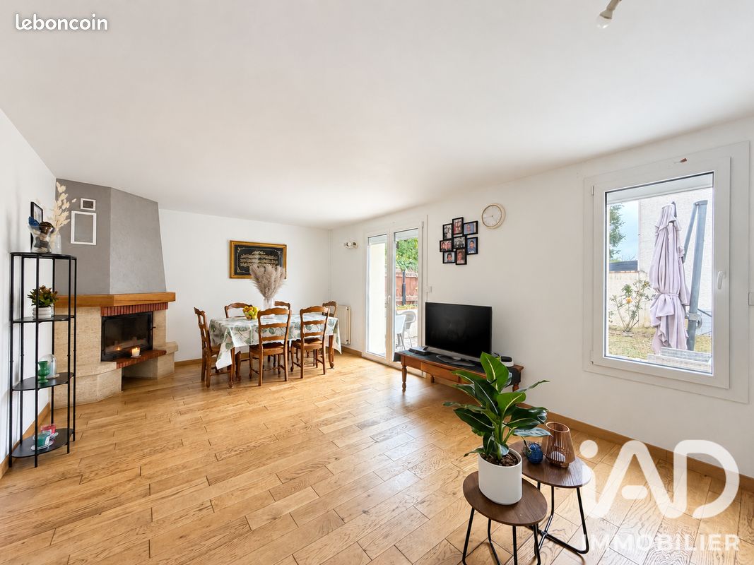 Maison 5 pièces 99 m² · à Fleury-Mérogis · 99 m² · 285 000 €