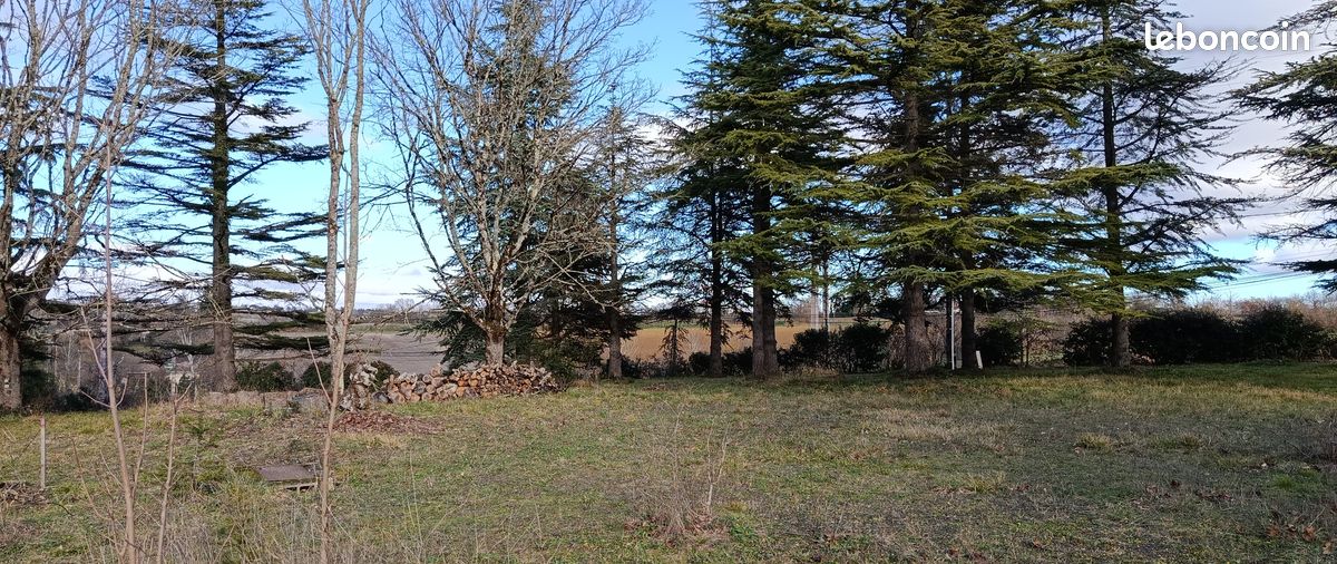 Vous recherchez la tranquillité ? Voici 2 terrains à bâtir viabilisés à AUREVILLE qui vous attendent · 175 000 €