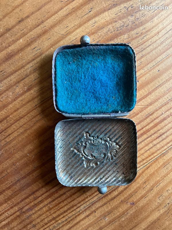 Petite boite métal ancienne (image 5)