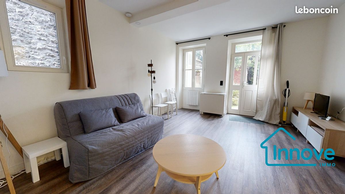Appartement 1 pièce 30 m² · à Versailles · 30 m² · 905 €