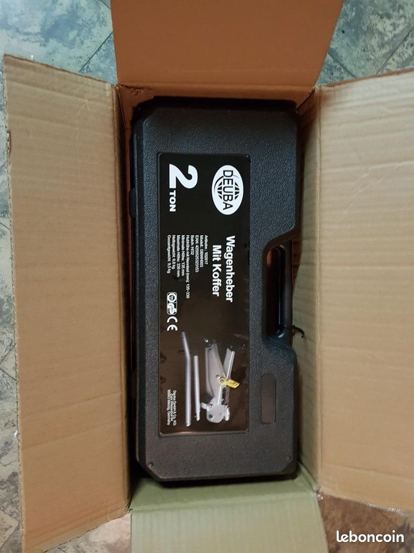 Deuba® Cric hydraulique 2 tonnes levée 135-330mm Valise de Rangement Patins en Caoutchouc Inclus cric de Levage cric Voiture véhicules citadine (image 1)