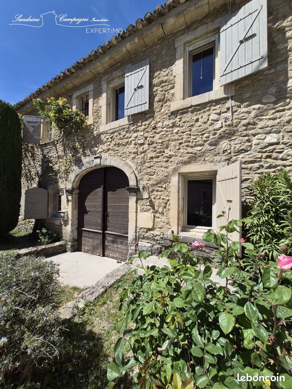 Maison 5 pièces 189 m² · à Maubec · 189 m² · 899 000 €