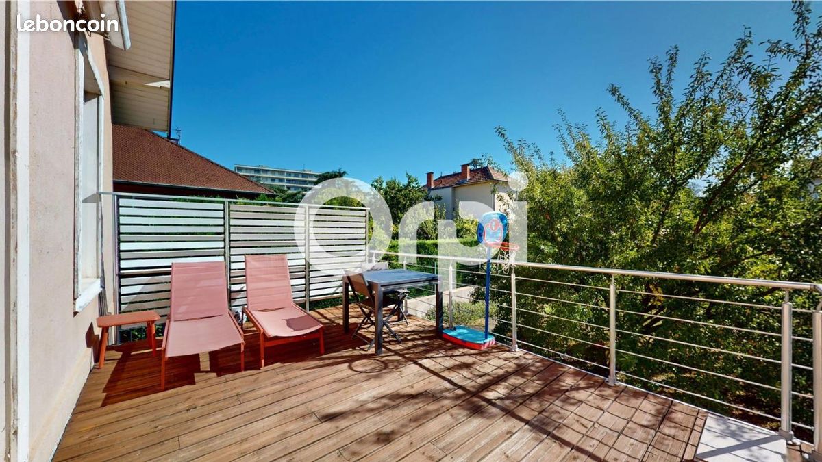 Maison 5 pièces 150 m² · à Bron · 150 m² · 749 000 €