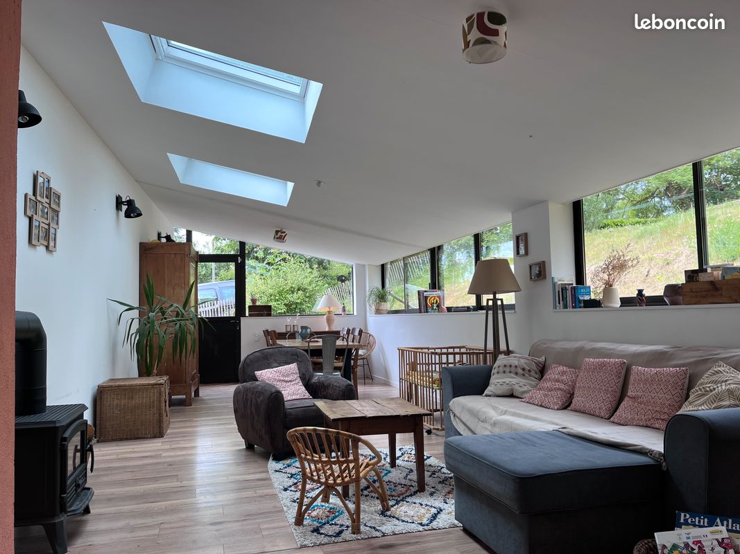 Maison 5 pièces 130 m² · à Le Pin · 130 m² · 210 000 €