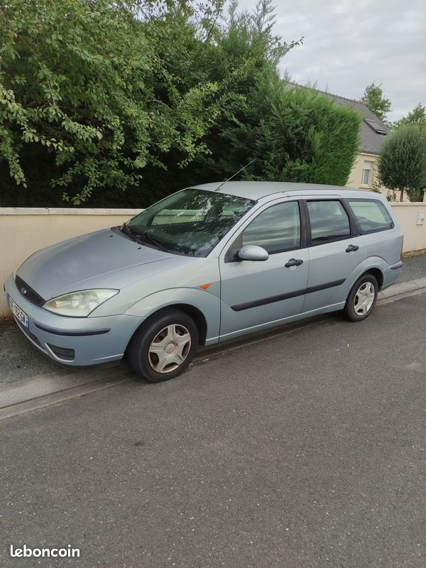 Ford Focus 1.6 break (image 1)