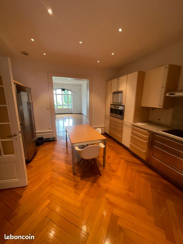 Appartement 6 pièces 182 m² · à Strasbourg · 182 m² · 890 000 €