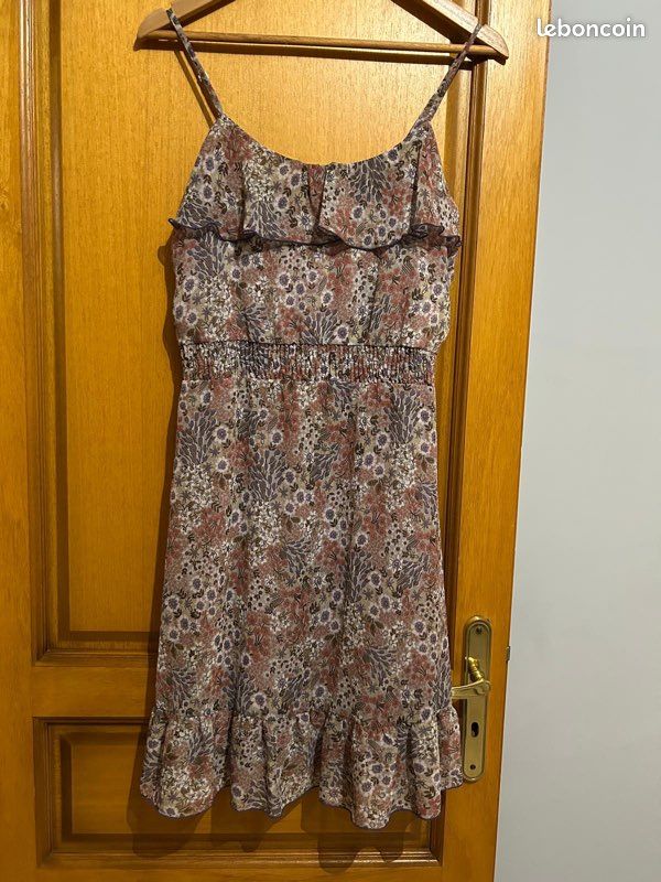 Robe (image 1)