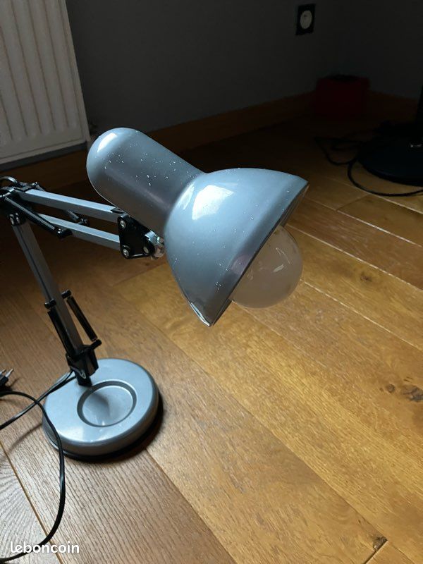 Lampe de bureau (image 3)