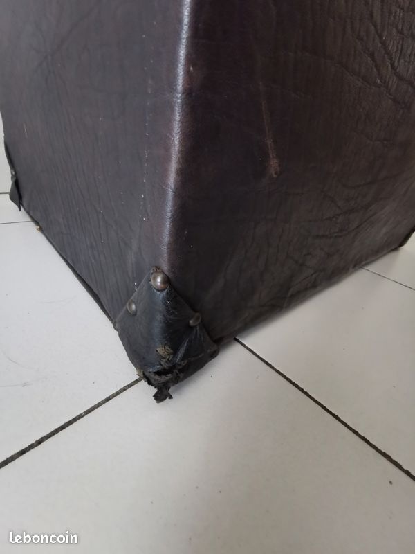 Coffre en cuir noir (image 4)