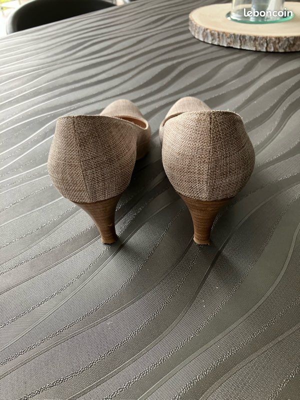 Escarpins très classe très peu porté (image 2)
