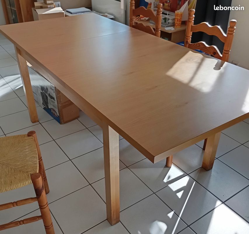 Table cuisine ou salle à manger avec rallonge (image 1)