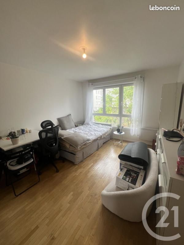 Appartement 1 pièce 28 m² · à Villejuif · 28 m² · 860 €/mois