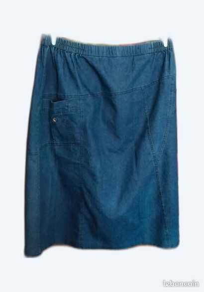 Vend jupe en jean taille 50 (image 1)