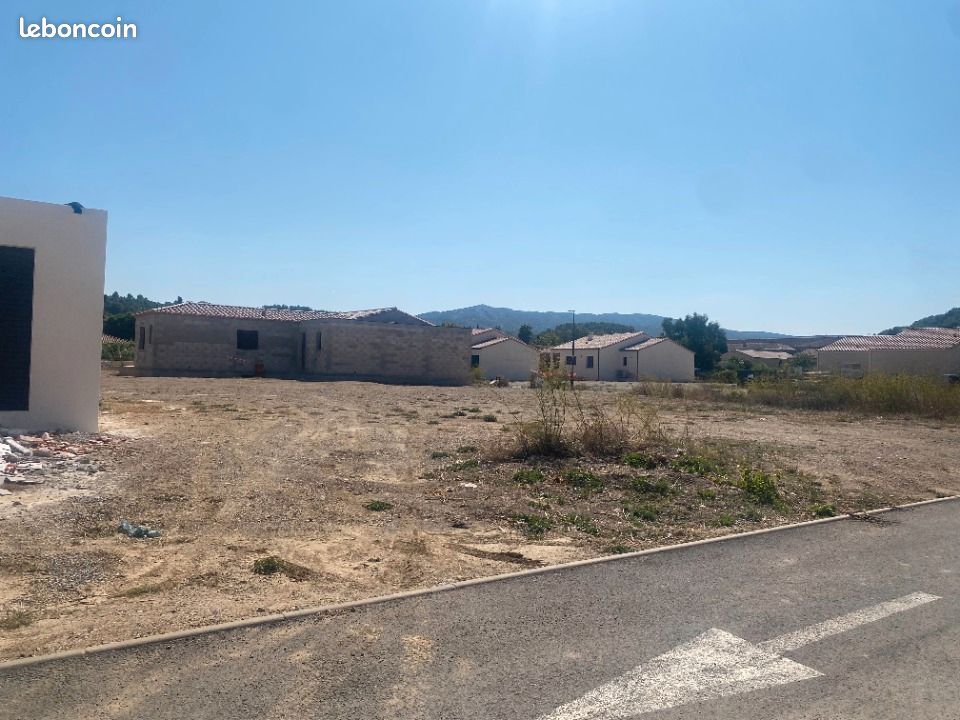 Terrain 415 m² Roquefort Des Corbieres · à Roquefort-des-Corbières · 95 000 €