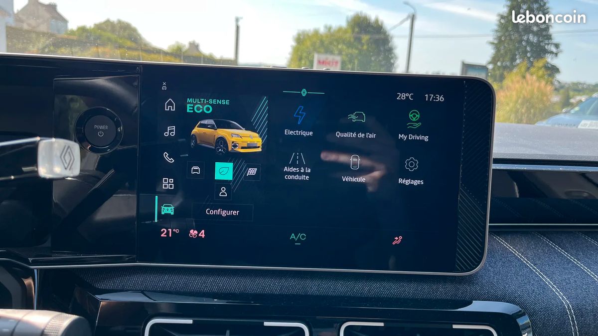 Renault 5 E-TECH 150ch autonomie confort Techno / FAIBLE KILOMÉTRAGE (image 29)