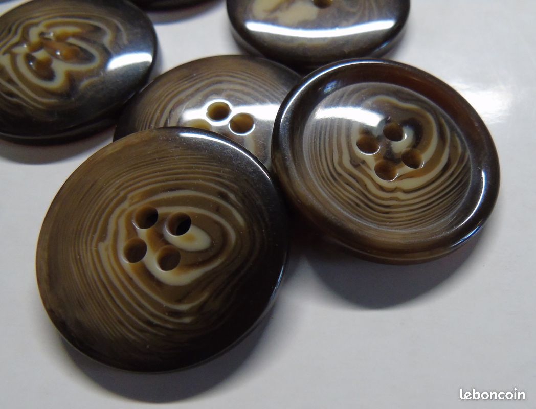 Boutons 4 trous, marron marbré beige diamètre 3 cm (image 3)