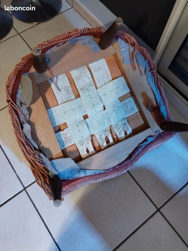 Fauteuil crapaud rose vintage pieds compas (image 6)