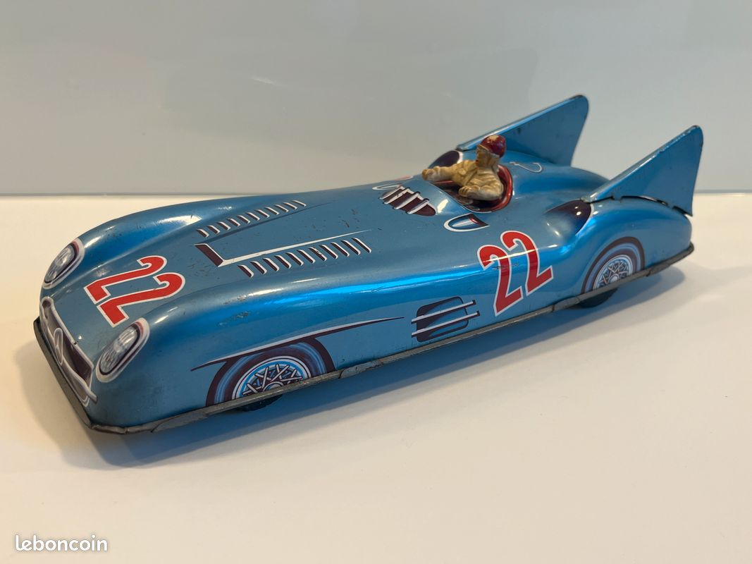 MERCEDES JOUSTRA VOITURE MECANIQUE EN TOLE JOUET ANCIEN