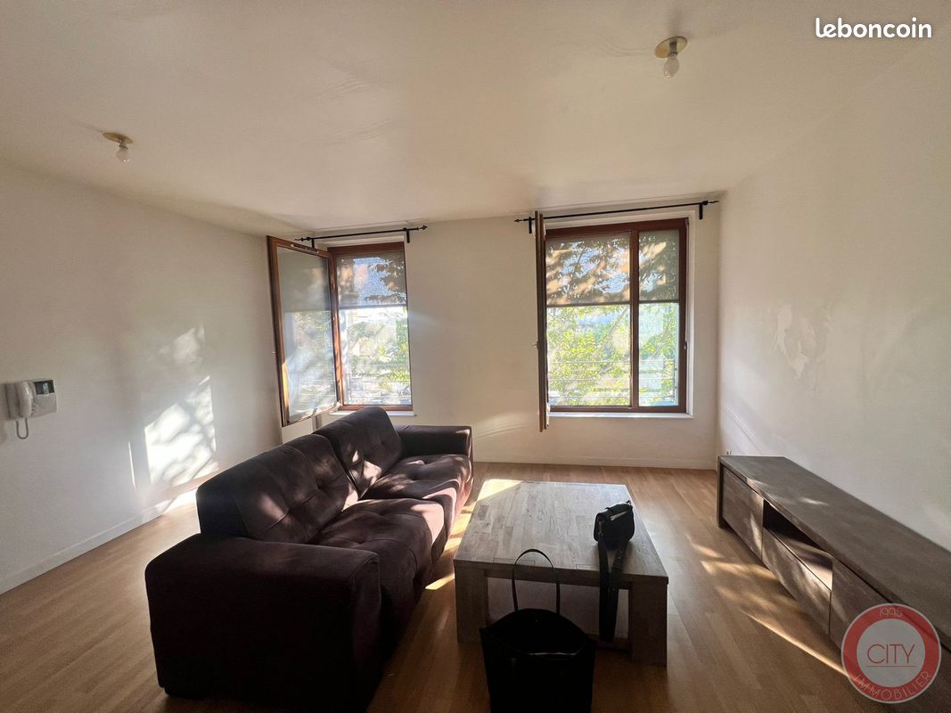 Appartement 2 pièces 48 m² · à Bordeaux · 48 m² · 880 €