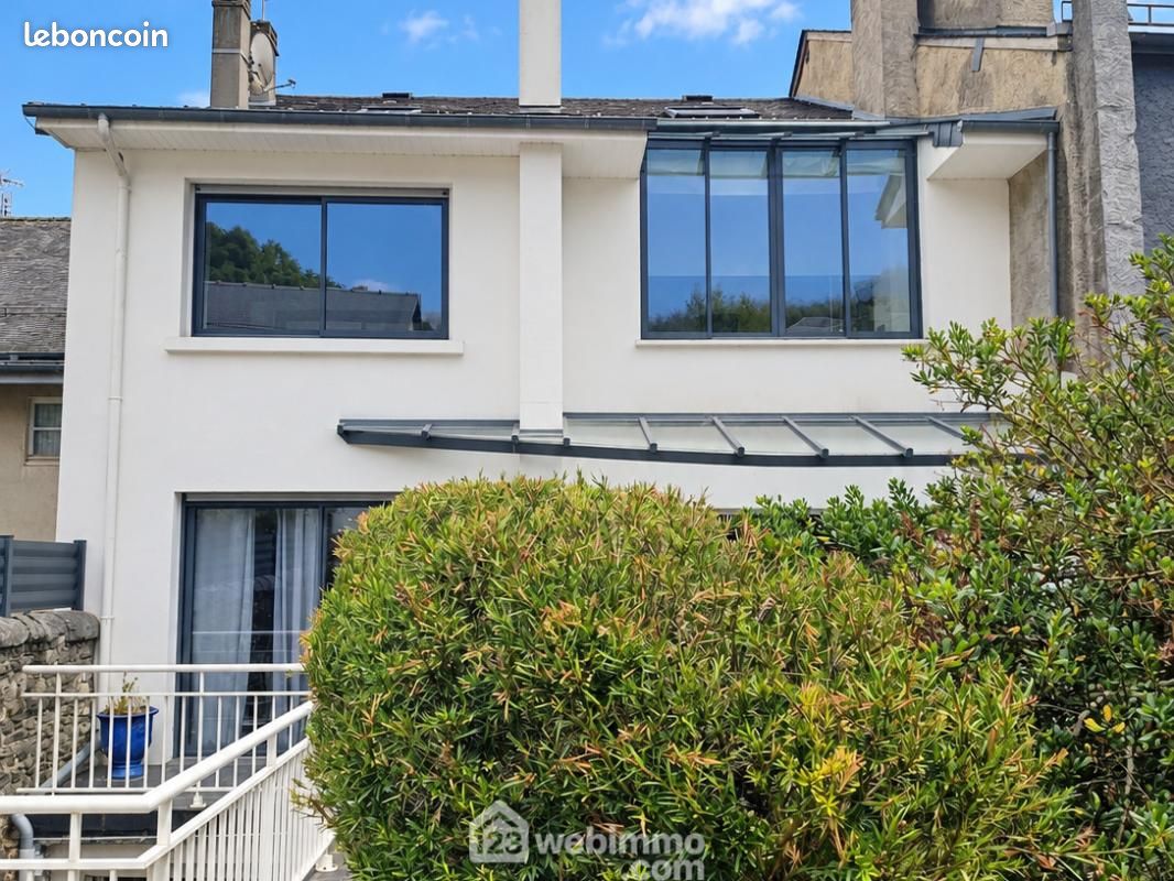 Maison 11 pièces 376 m² · à Laruns · 376 m² · 374 000 €