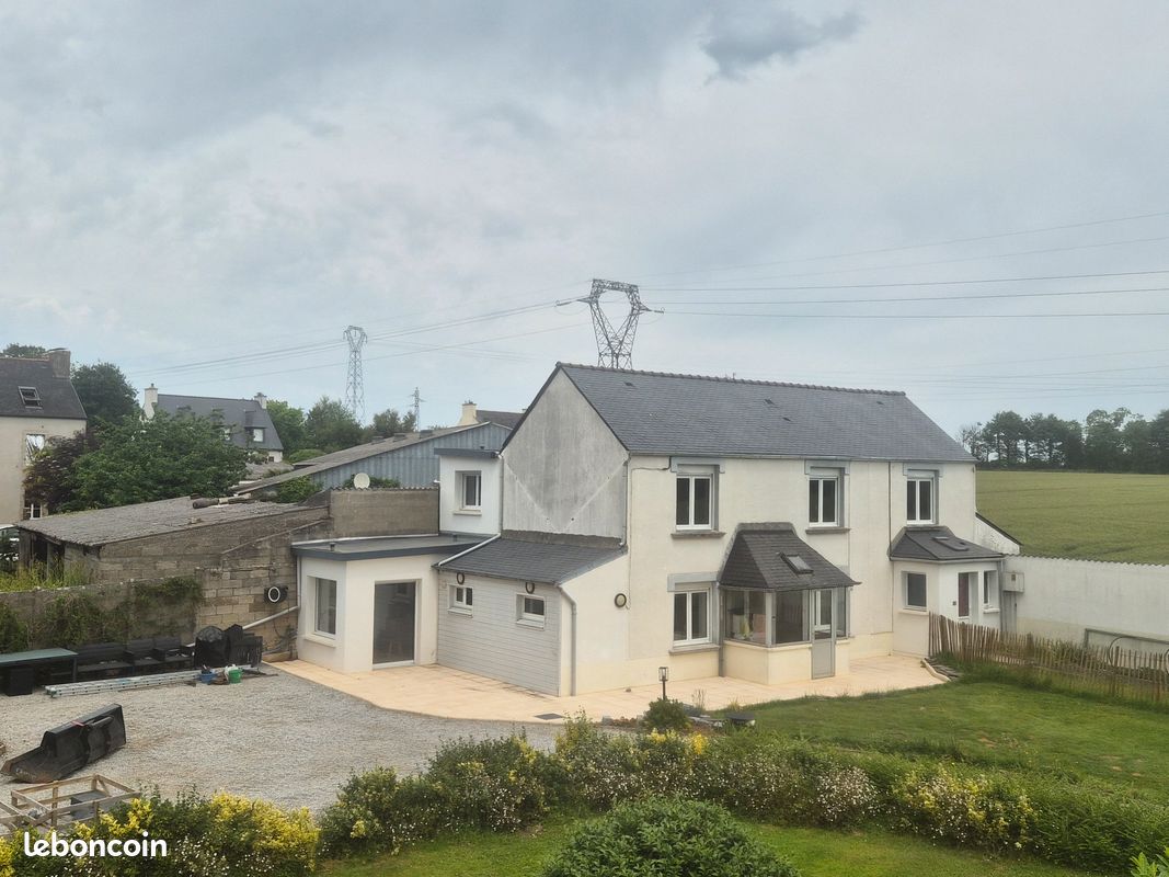 Maison 7 pièces 195 m² · à Plouédern · 195 m² · 299 900 €