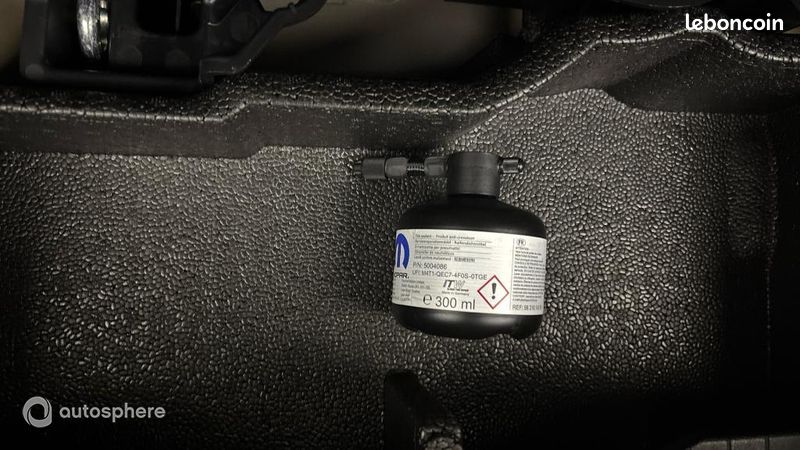Peugeot 2008 1.2 PureTech 100ch S&S Style (image 27)
