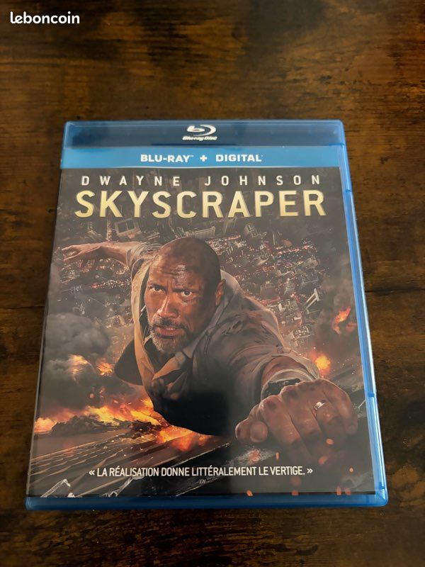 Blu-ray skyscraper (image 1)