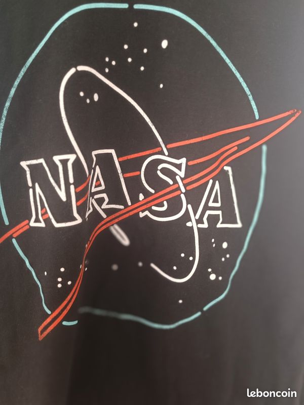 Tee shirt noir NASA taille S (image 1)
